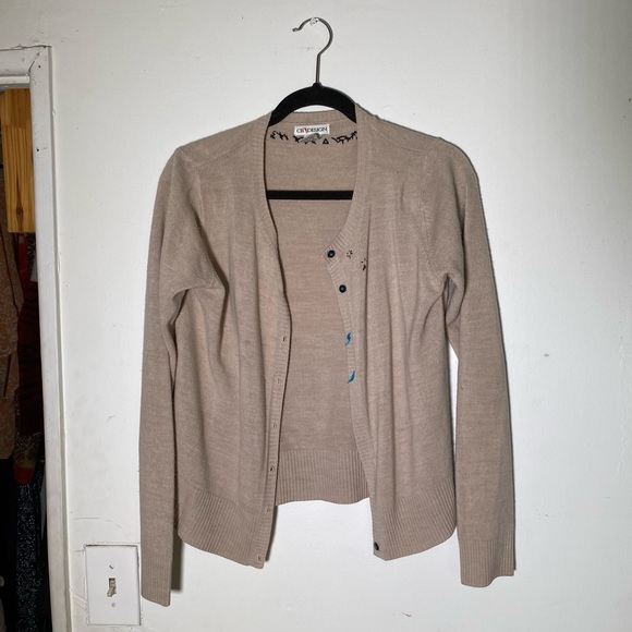 CB Design “Kiss Whoever” Beige Cardigan XL - Picture 7 of 7